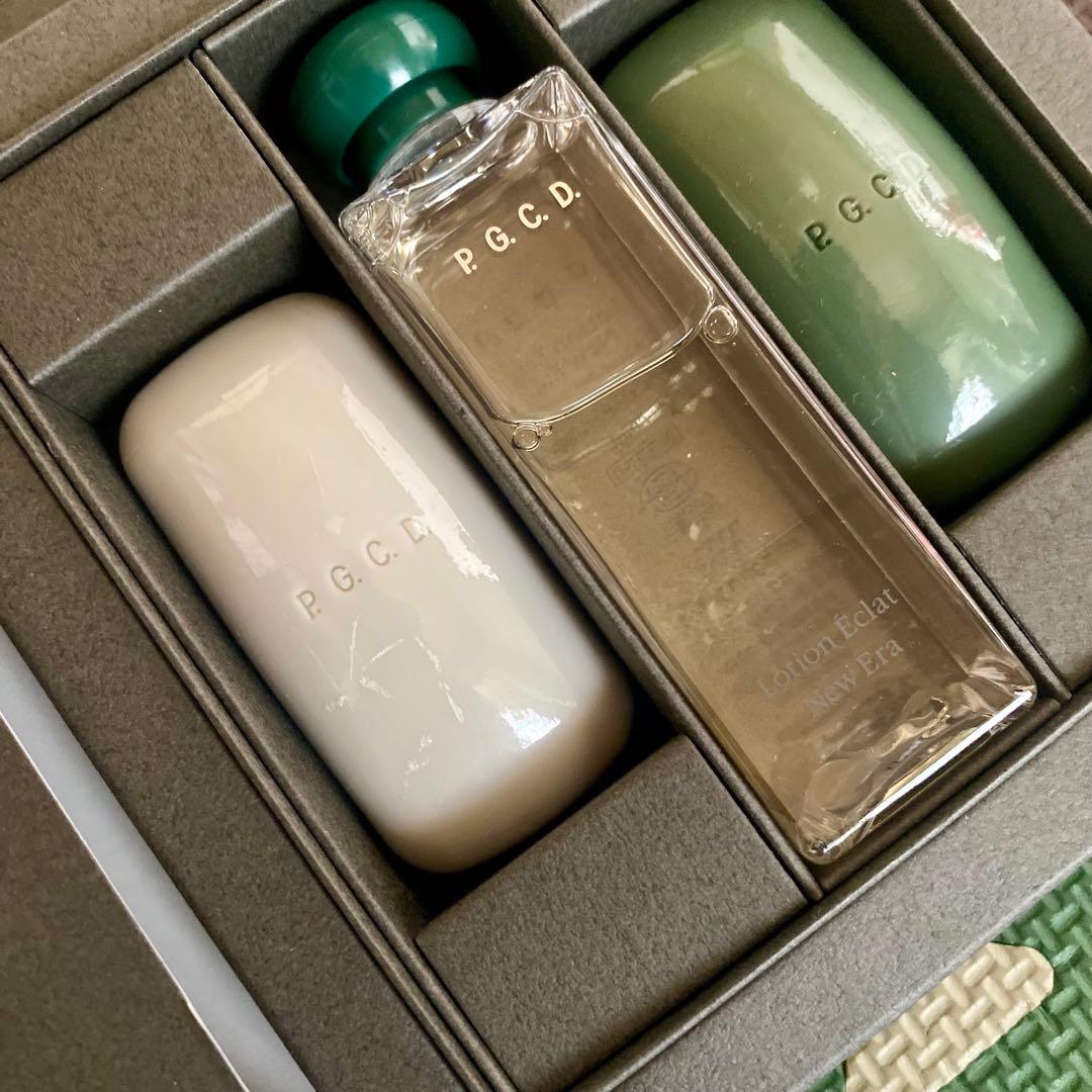 【新品未使用】P.G.C.D スキンケア3点セット 洗顔石鹸 美容液 1ヶ月分