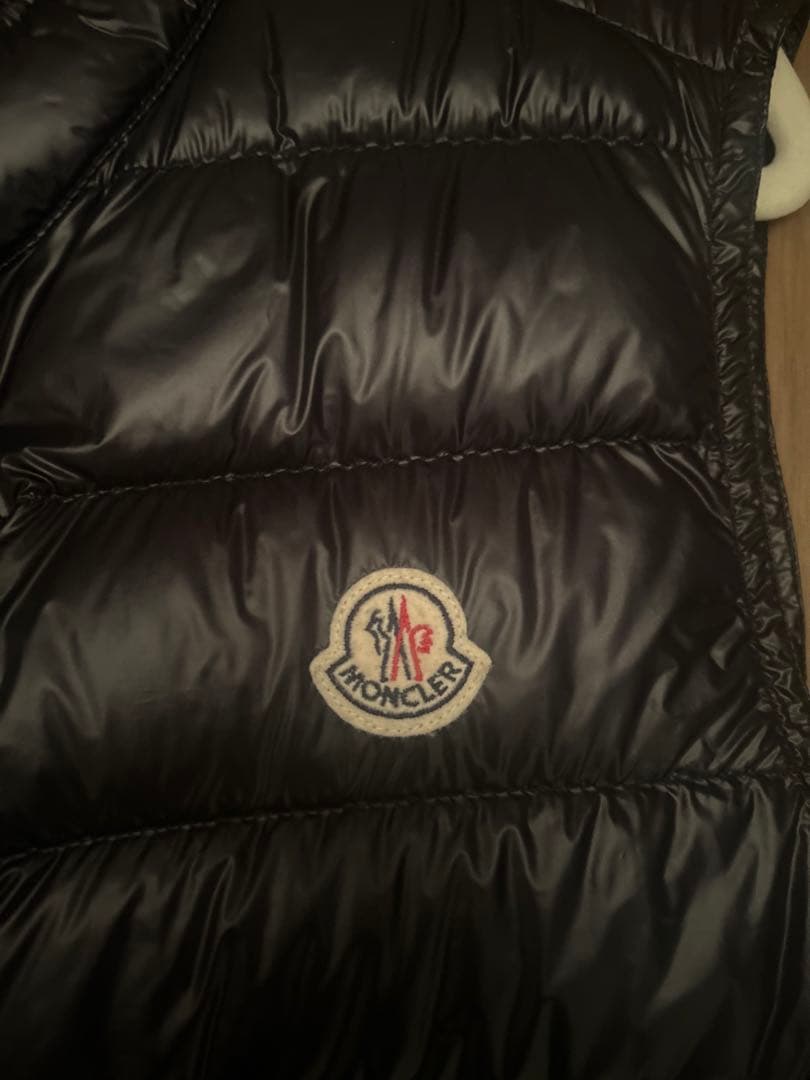 MONCLER LONGUE SAISON ブラック ダウンベスト