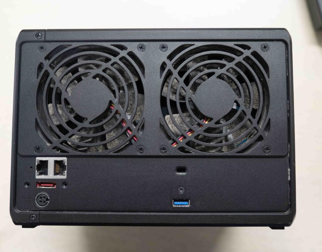 Synology DS1019+ NAS 5ベイ