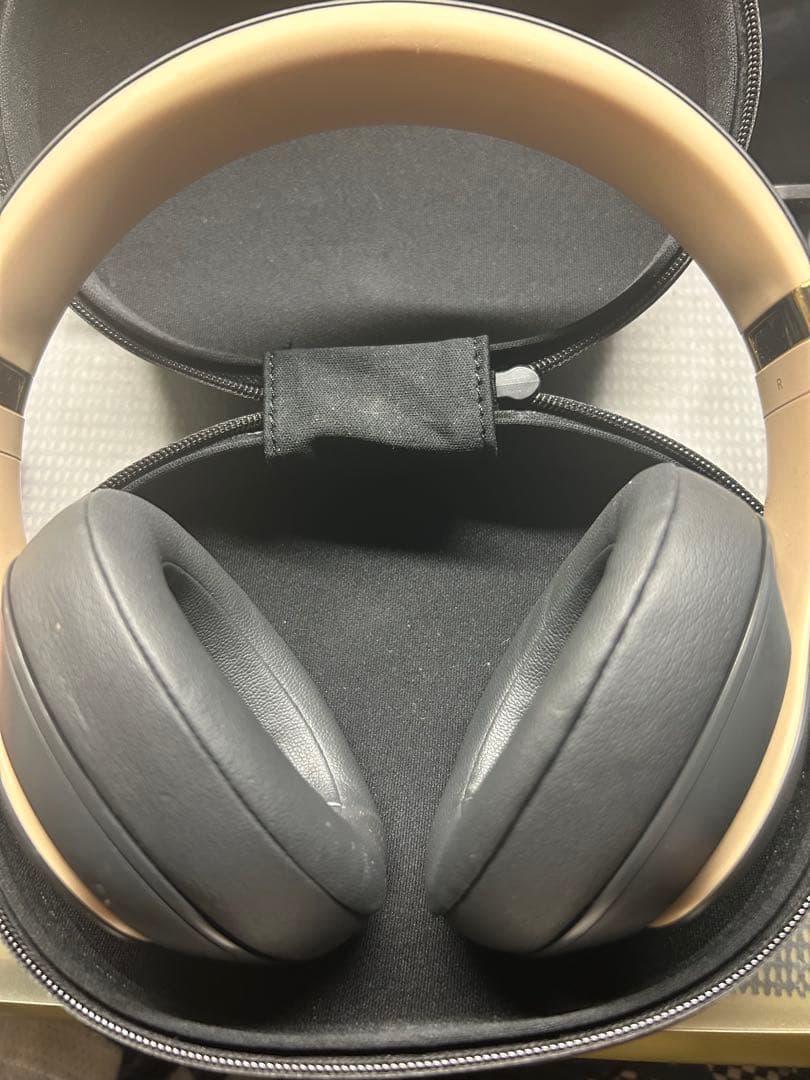 ヘッドホン Beatsstudio3 wireless