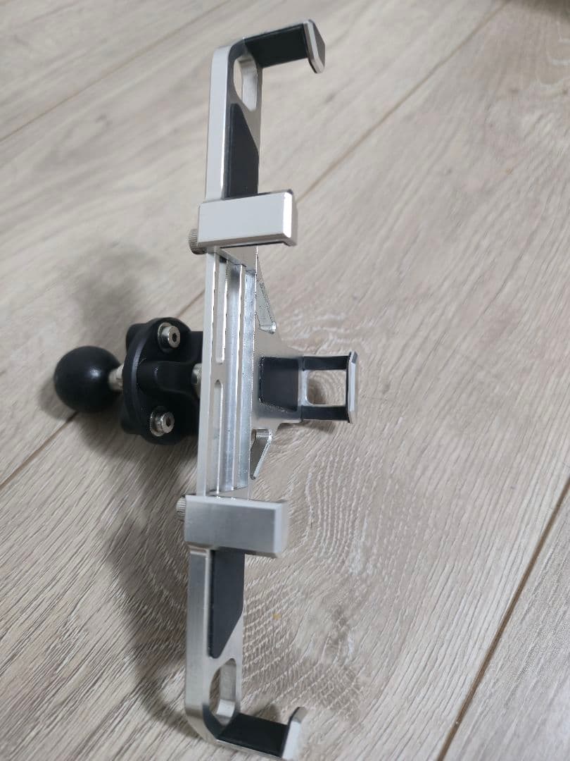 サインハウス　SYGNHOUSE 　バイク用　スマホホルダー