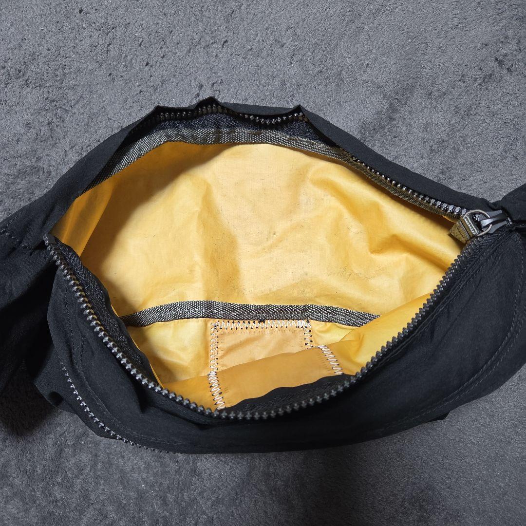 PRADA　ウエストポーチ