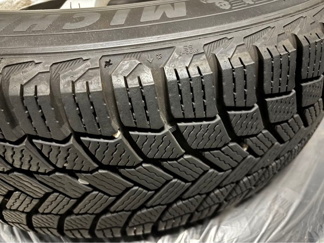 【送料込み】スタッドレス　17インチ ホイールセット (ハリヤー60)