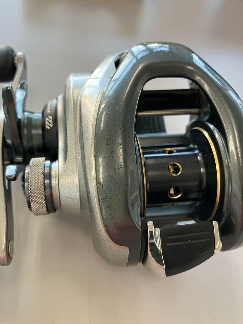 Shimano 13 nium HG ベイトリール