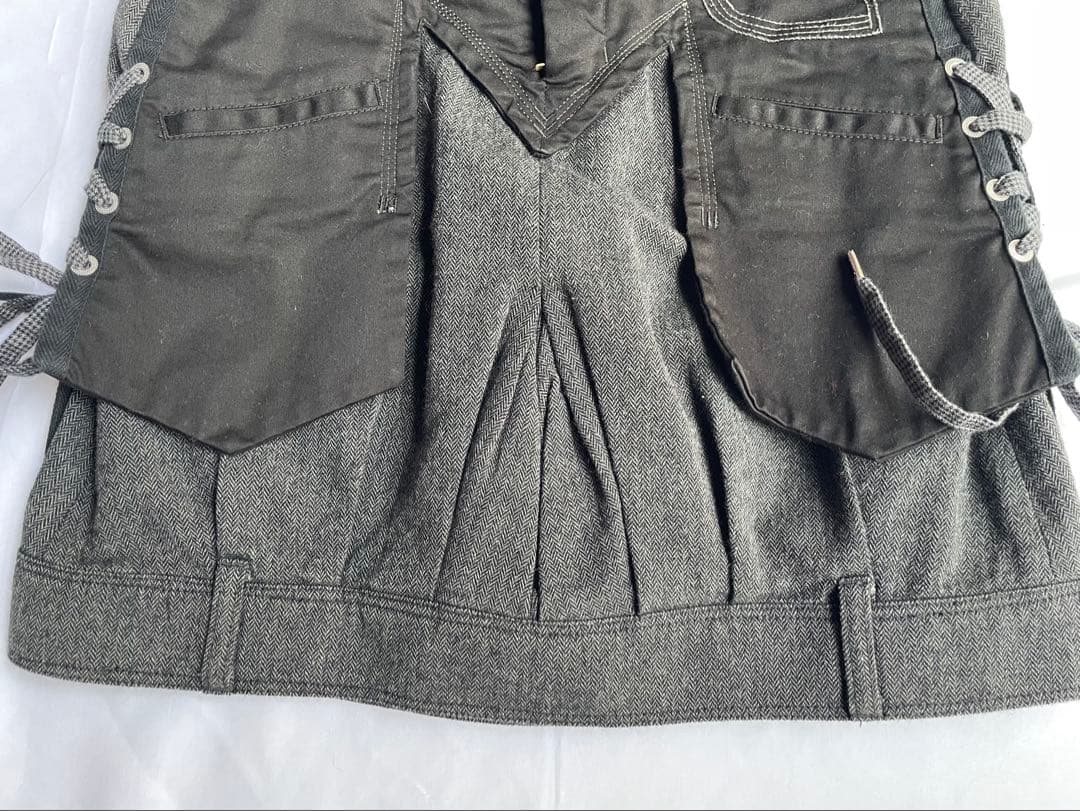 LE JEAN DE ミニスカート 黒 グレー レースアップ