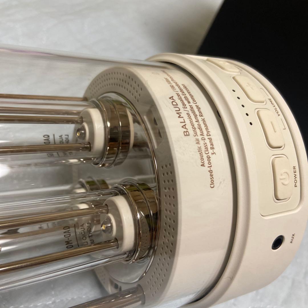 バルミューダ　BALMUDA　M01A-WH スピーカー　ホワイト　白