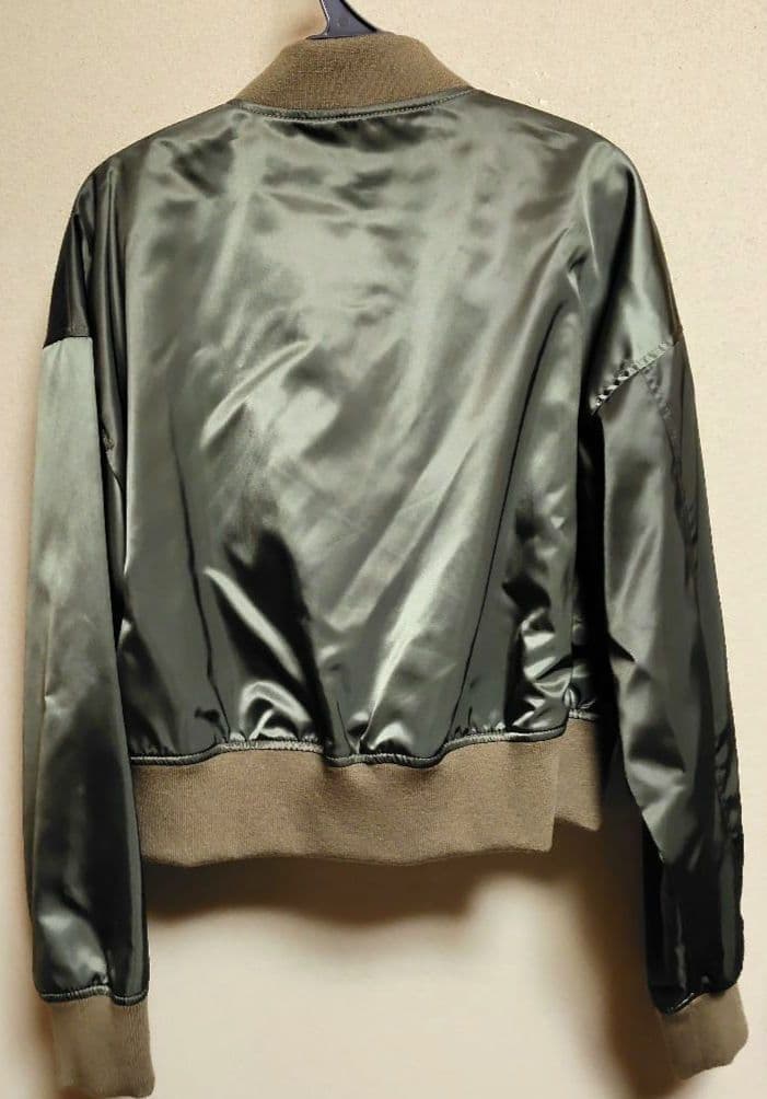 ロイスクレヨン　ブルゾン