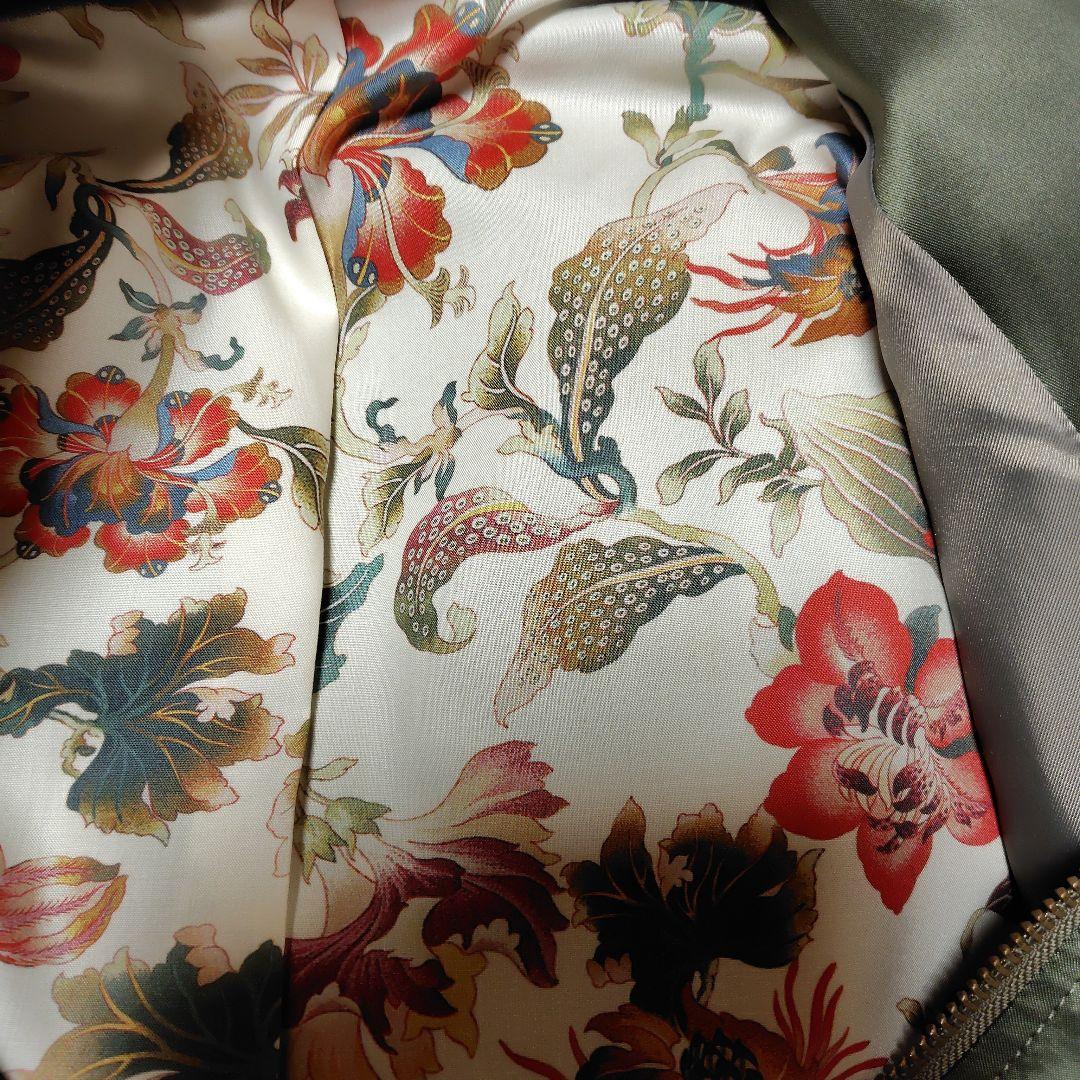 ロイスクレヨン　ブルゾン