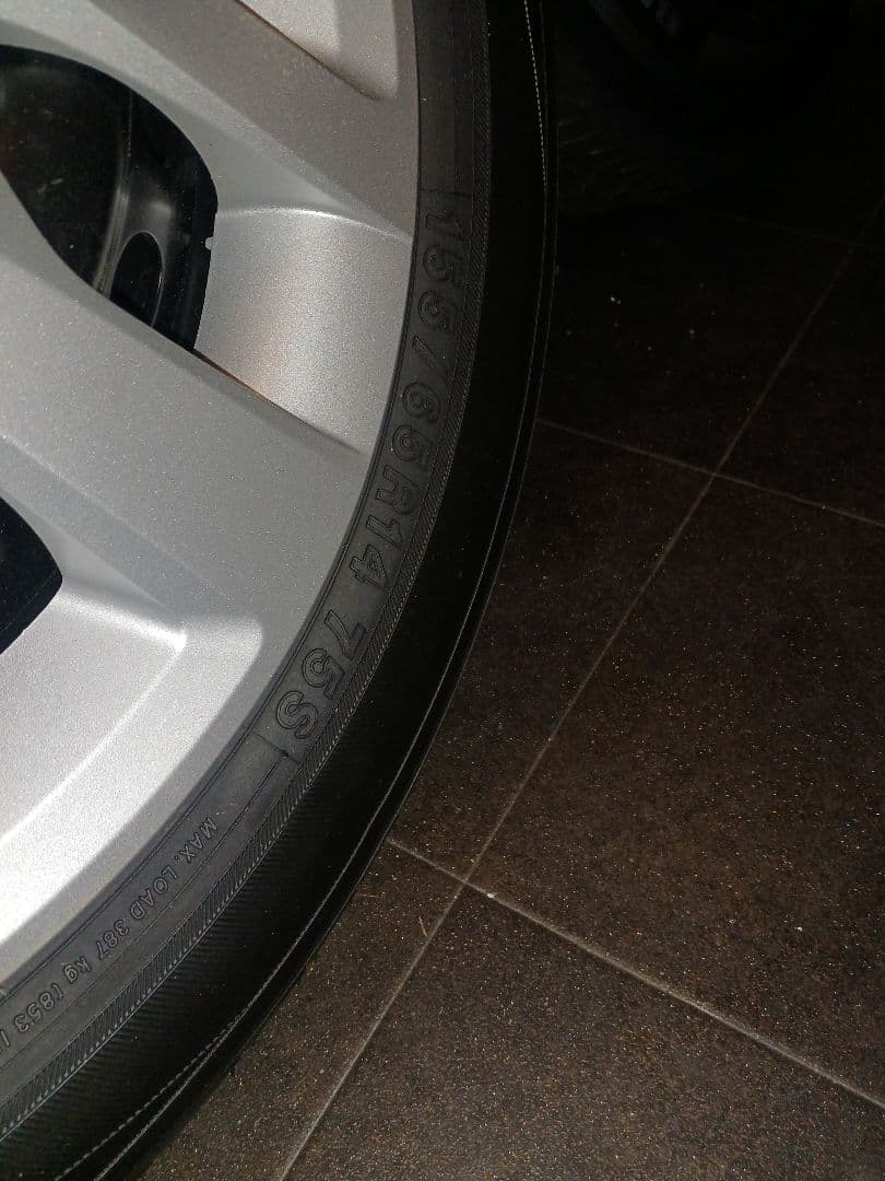 N-BOX　純正ホイール タイヤほぼ新車外し