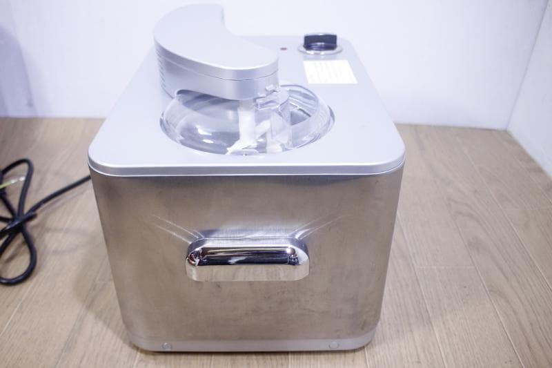 ◆クイジナート コンプレッサー付アイスクリームメーカー ICE-50BC