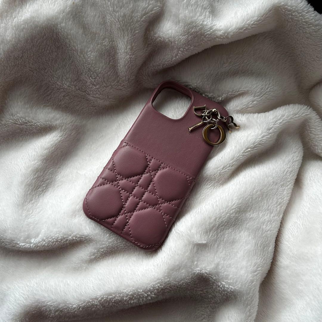 Christian Dior キルティングレザーケース　iPhone14