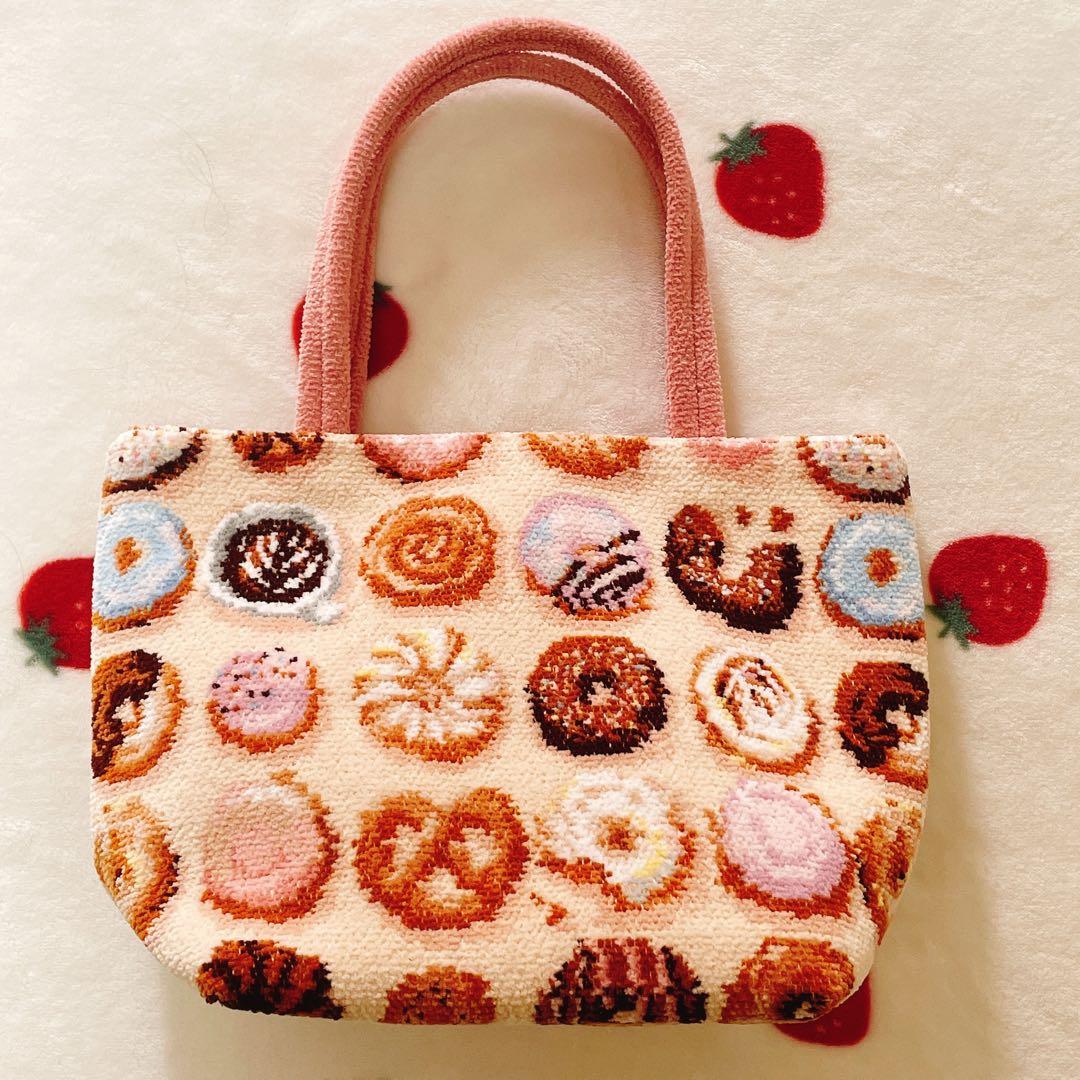 フェイラー　ラブラリー　モグモグドーナツ　バッグ