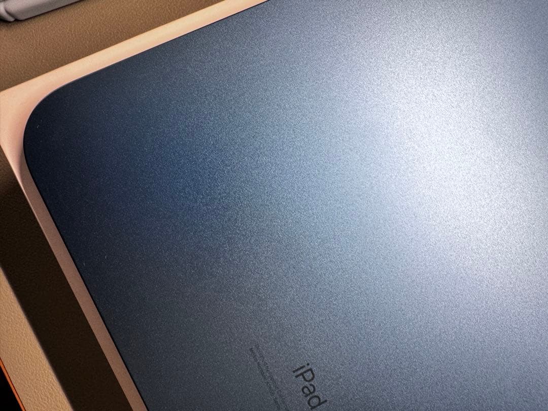 【最新OS•美品】iPad 10 64GB ブルー 電池100% ほぼ未使用