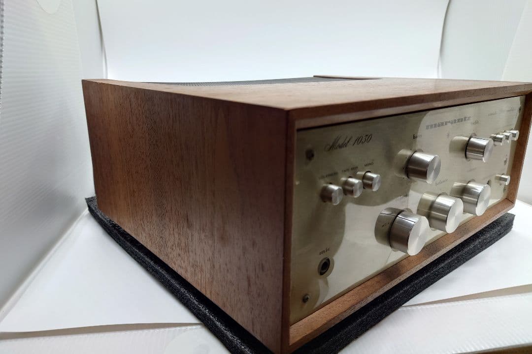 marantz Model 1030 プリメインアンプ 純正ウッドケース付き