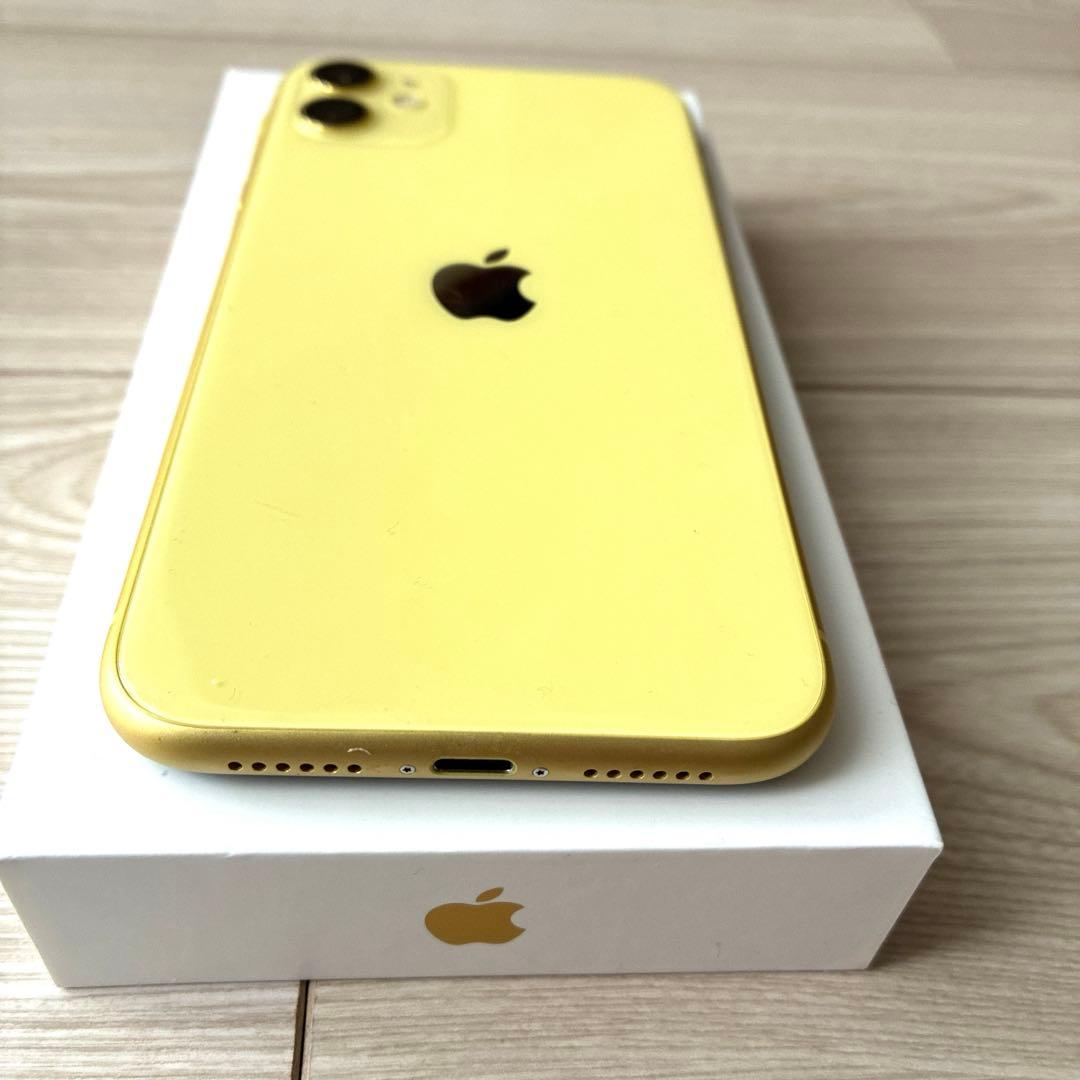 美品 Apple iPhone11 64GB イエロー SIMロック解除済み