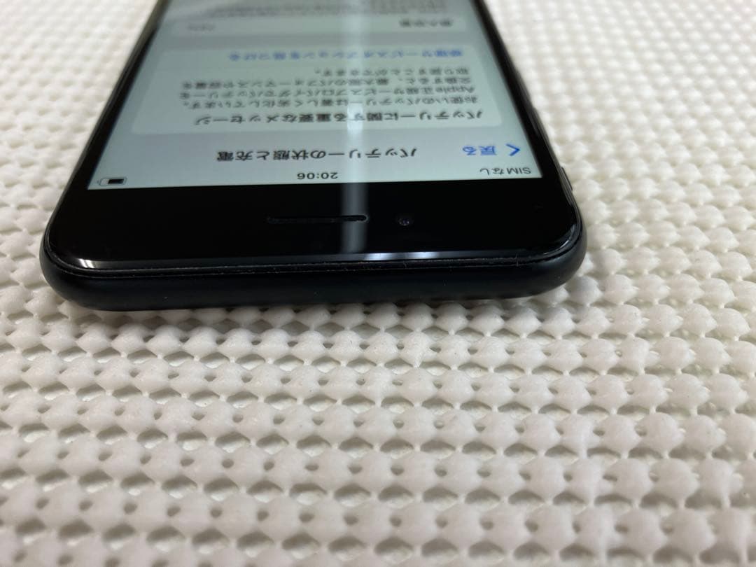 iPhone SE 第2世代 64GB 海外版SIMフリー リアカメラ難あり