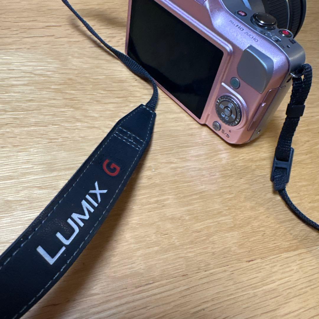 美品♫ 希少！　全て揃ってます　Panasonic LUMIX DMC-GF3