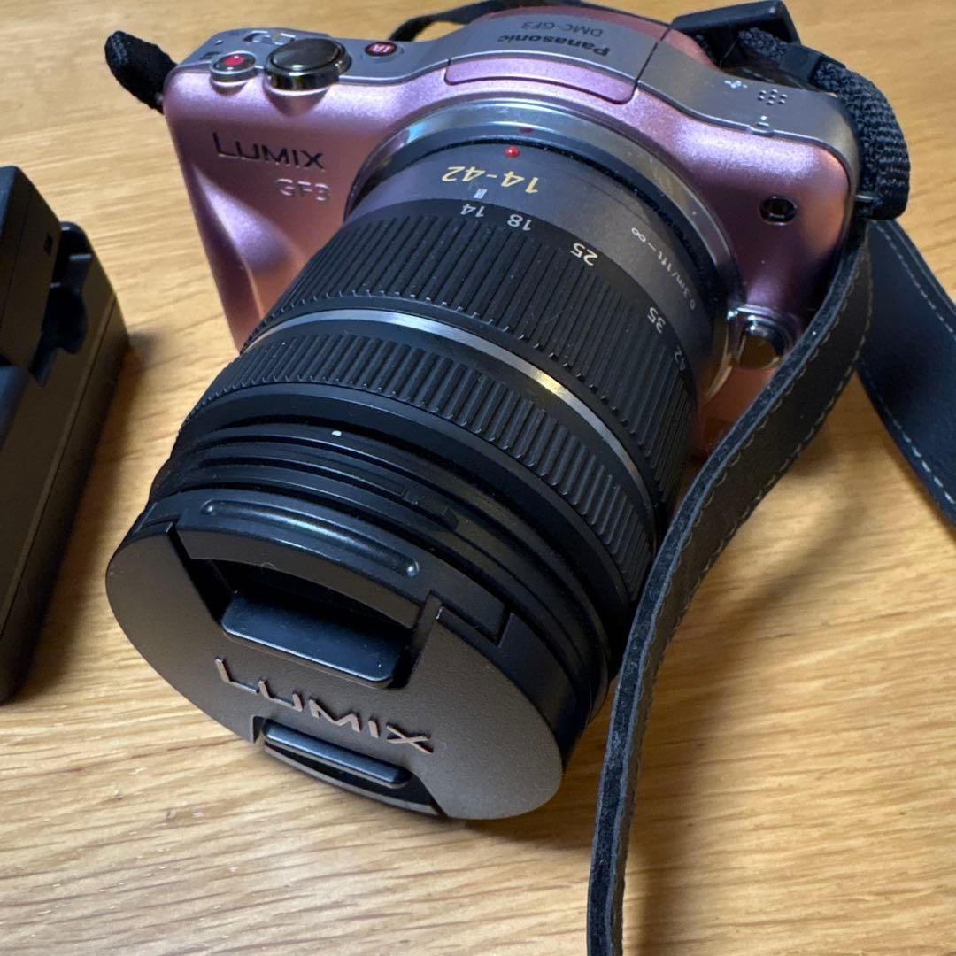 美品♫ 希少！　全て揃ってます　Panasonic LUMIX DMC-GF3