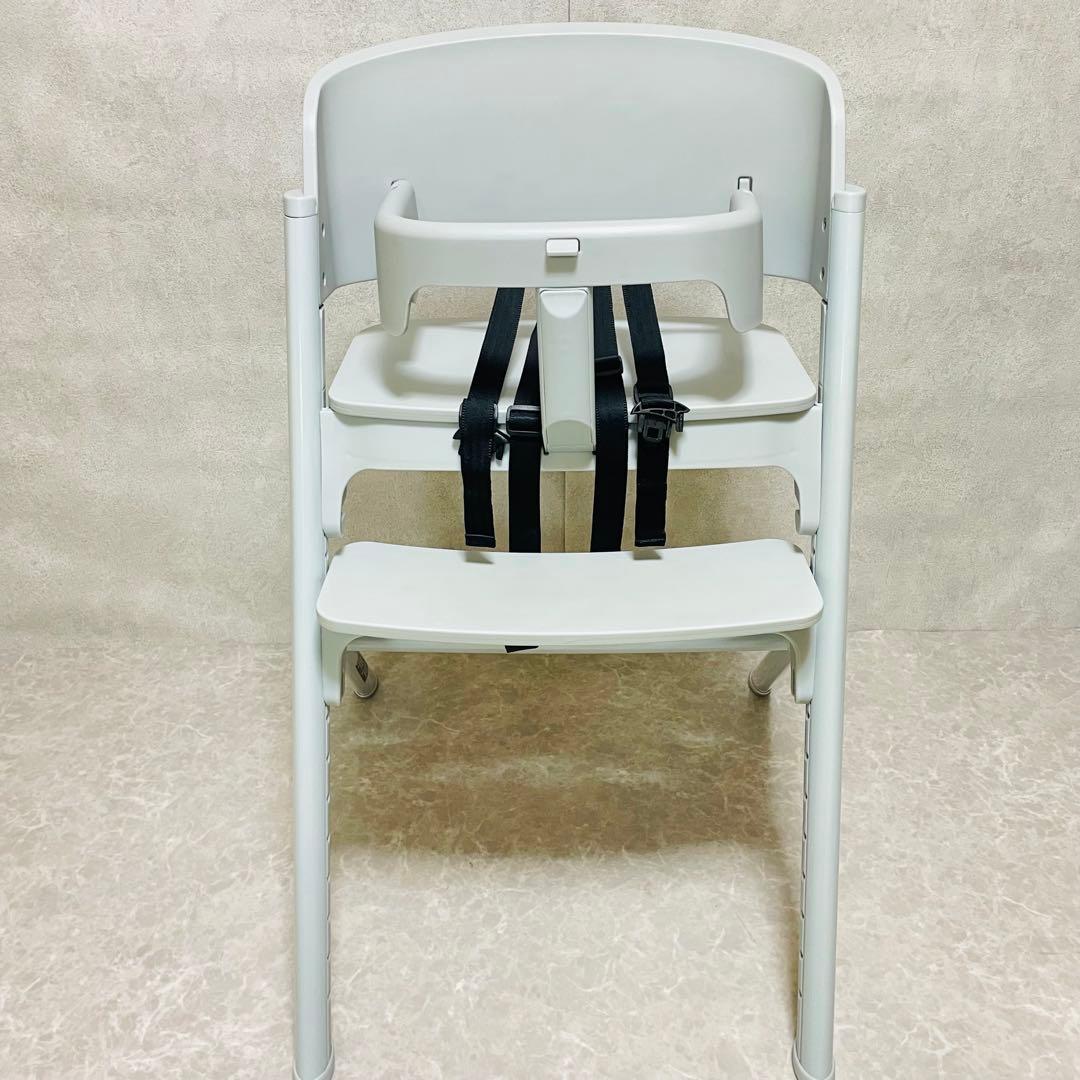 未使用　NOVUS ノウス　ベビー　ハイチェア　高さ調節　ベルト　テーブル　完備