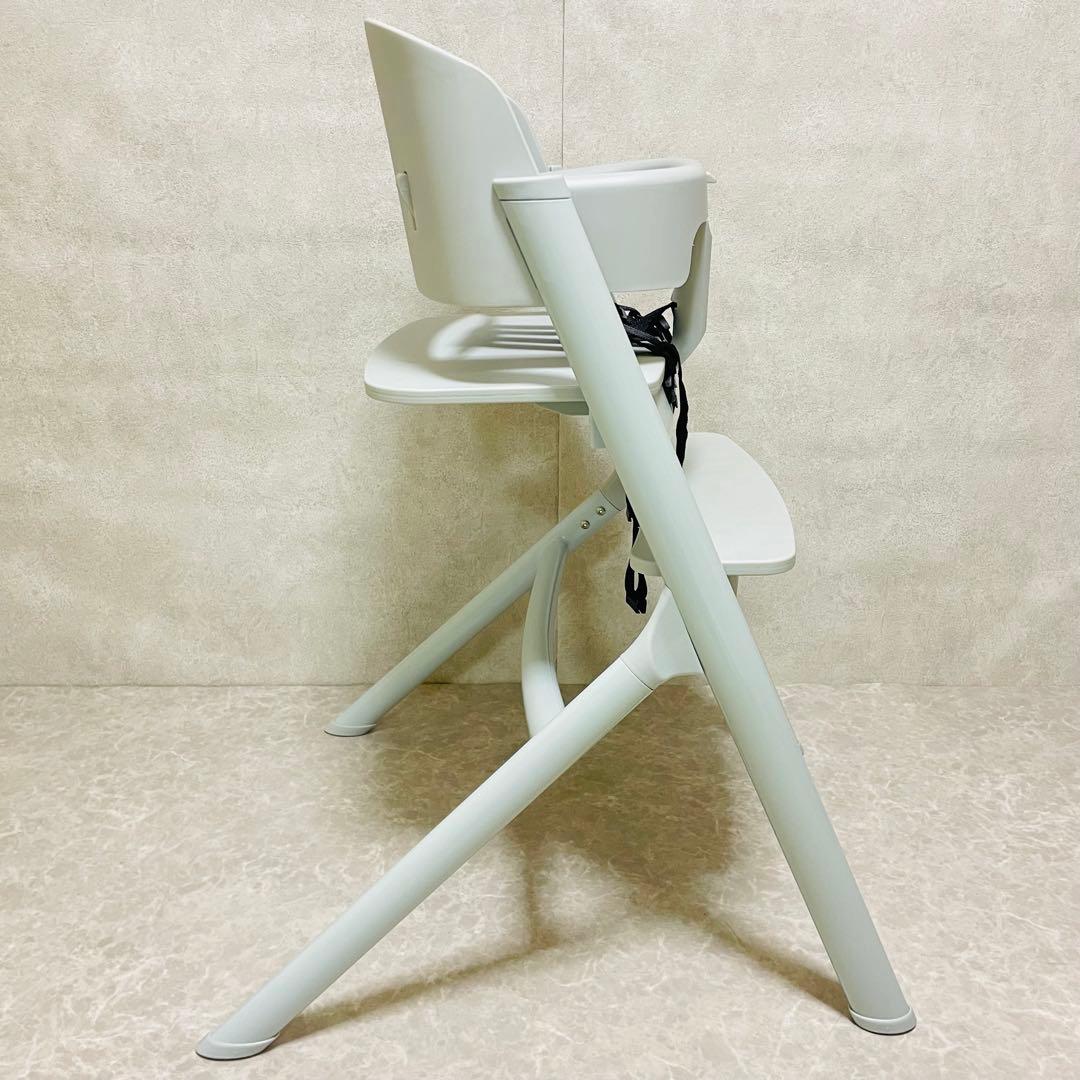 未使用　NOVUS ノウス　ベビー　ハイチェア　高さ調節　ベルト　テーブル　完備