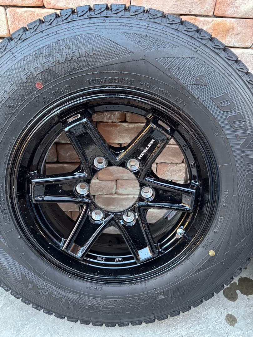 ハイエース195/80R15スタッドレス15インチ6穴139.7キラーホイール