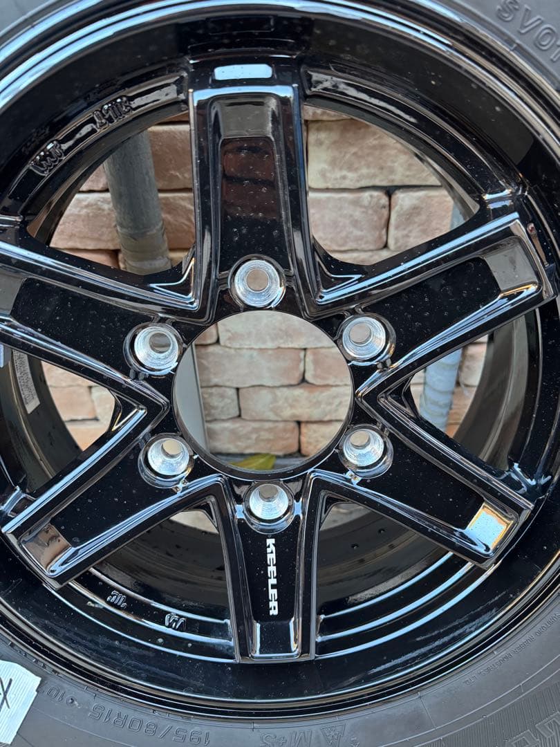 ハイエース195/80R15スタッドレス15インチ6穴139.7キラーホイール