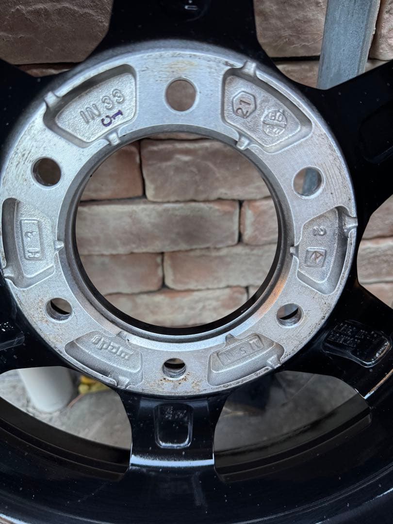 ハイエース195/80R15スタッドレス15インチ6穴139.7キラーホイール