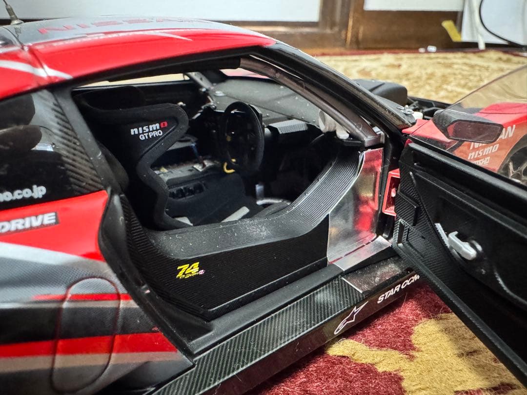 オートアート1/18 XANAVI NISMO GT-R R35 GT500