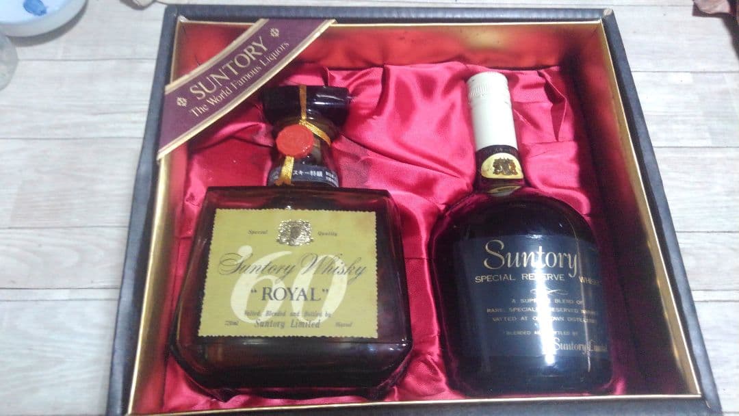 古酒✨サントリー✨ロイヤル６０ &リザーブ✨ウイスキーギフト