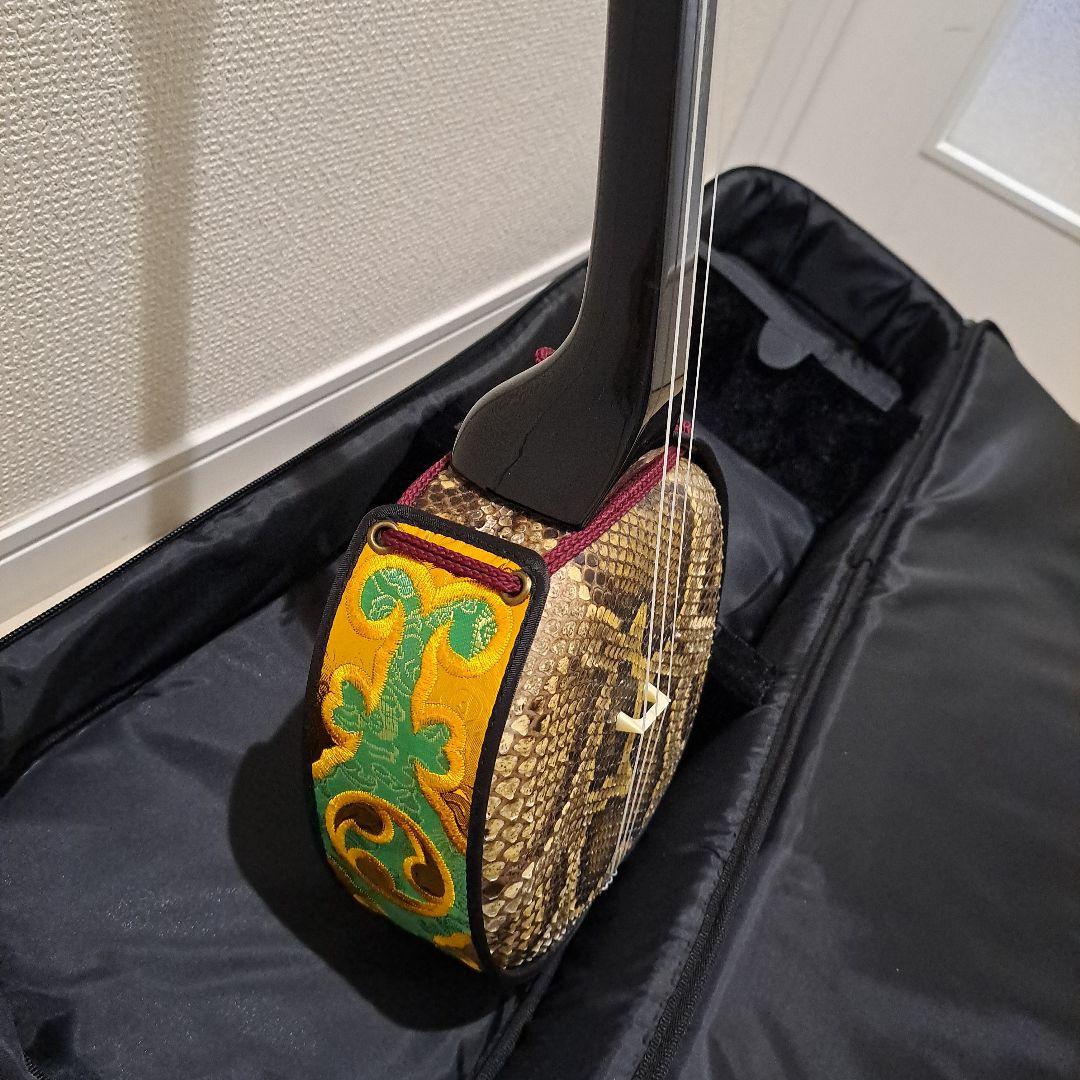 蛇皮模様 三味線 本体 専用ケース付き