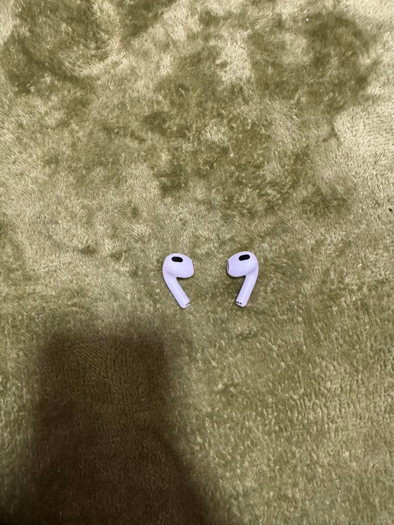 AirPods本体 ホワイト