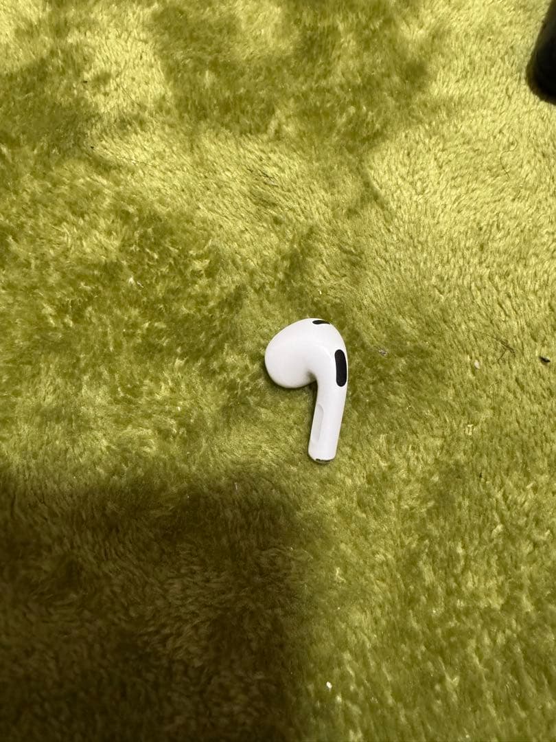 AirPods本体 ホワイト