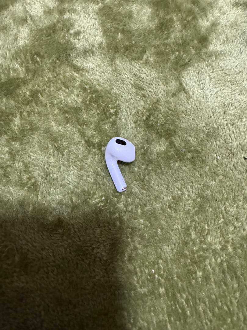 AirPods本体 ホワイト