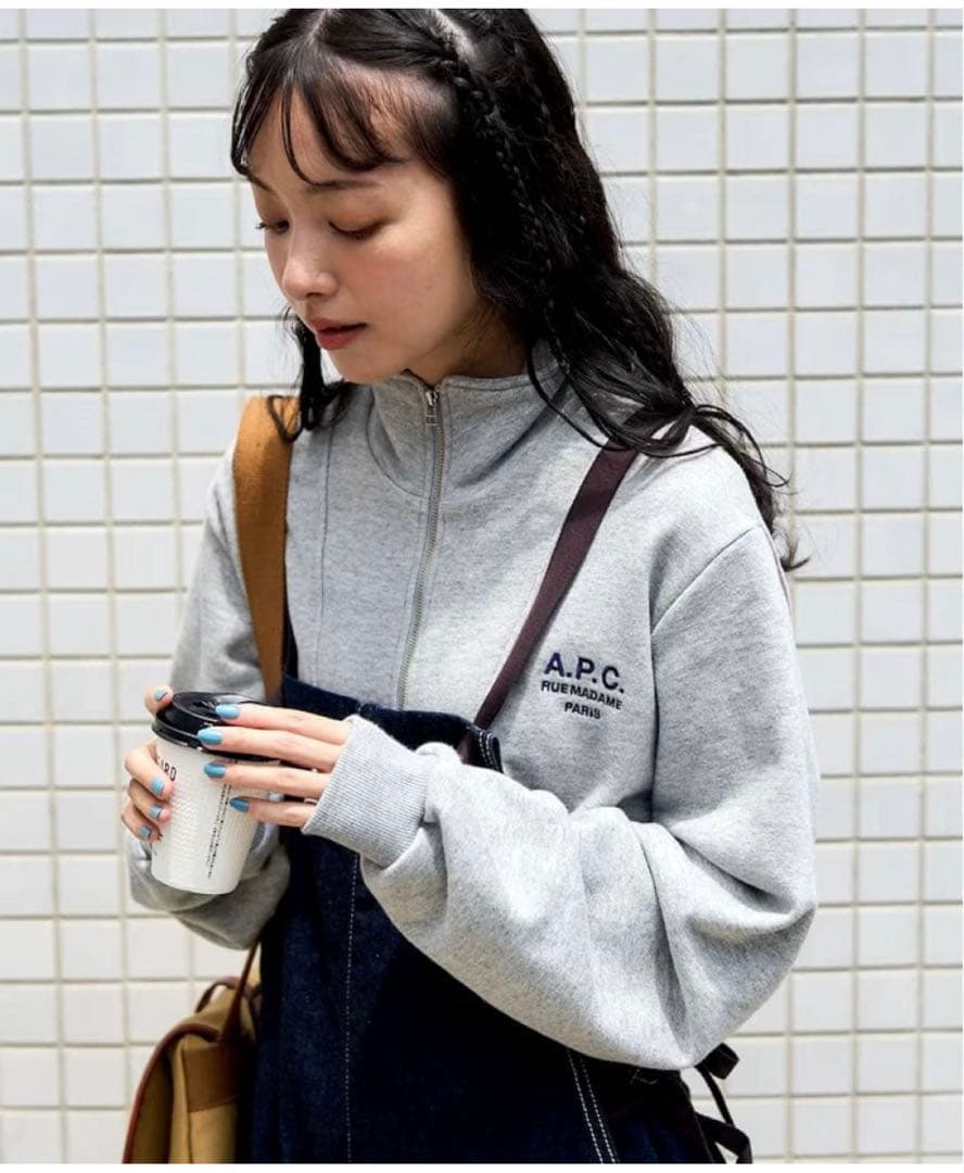 A.P.C. グレー ジップアップスウェット U