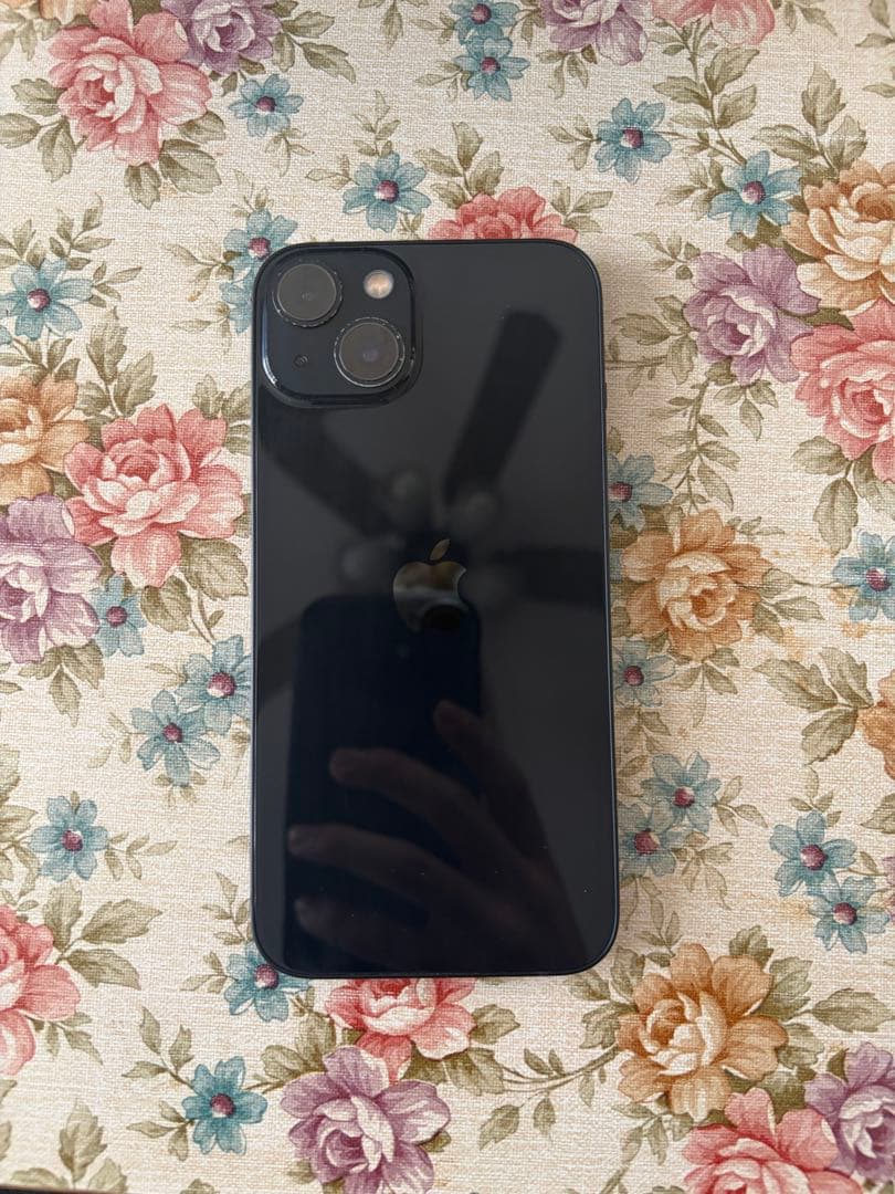 Apple iPhone 13ミッドナイト　本体