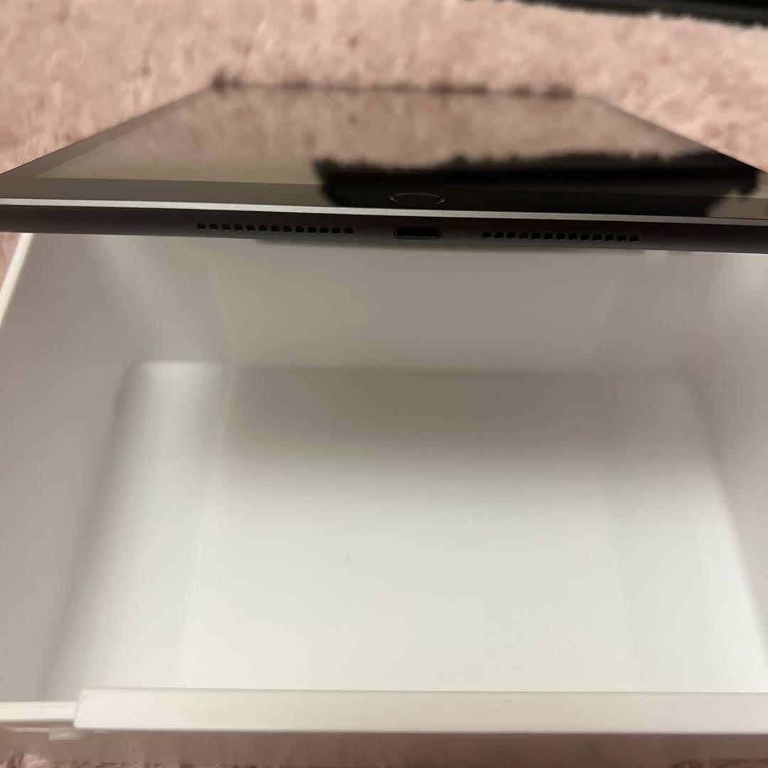 iPad 第8世代 Wi-Fi 32GB バッテリー最大容量99%