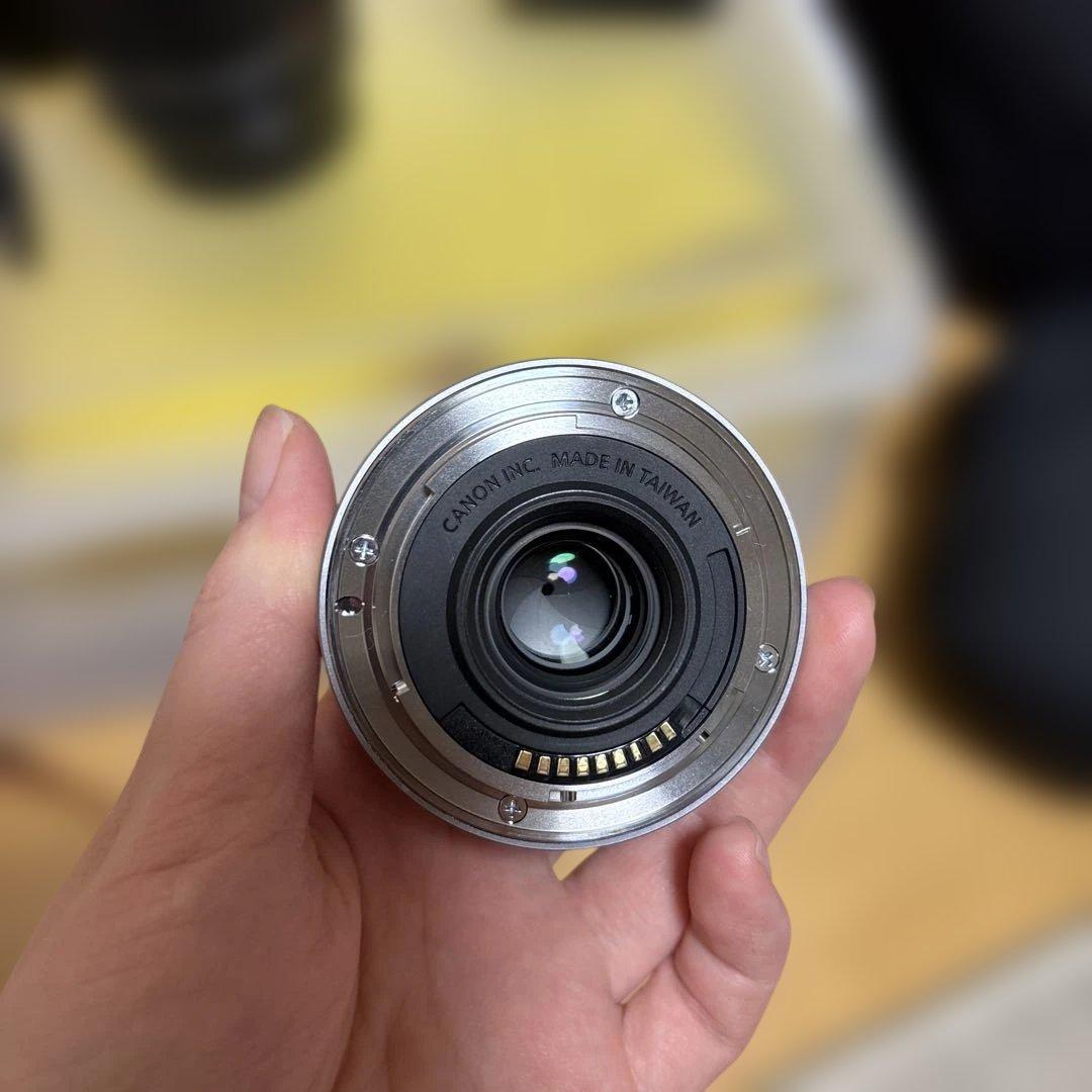 Canon EOSkissm本体•マウントアダプター•レンズ3点•充電器•カバー