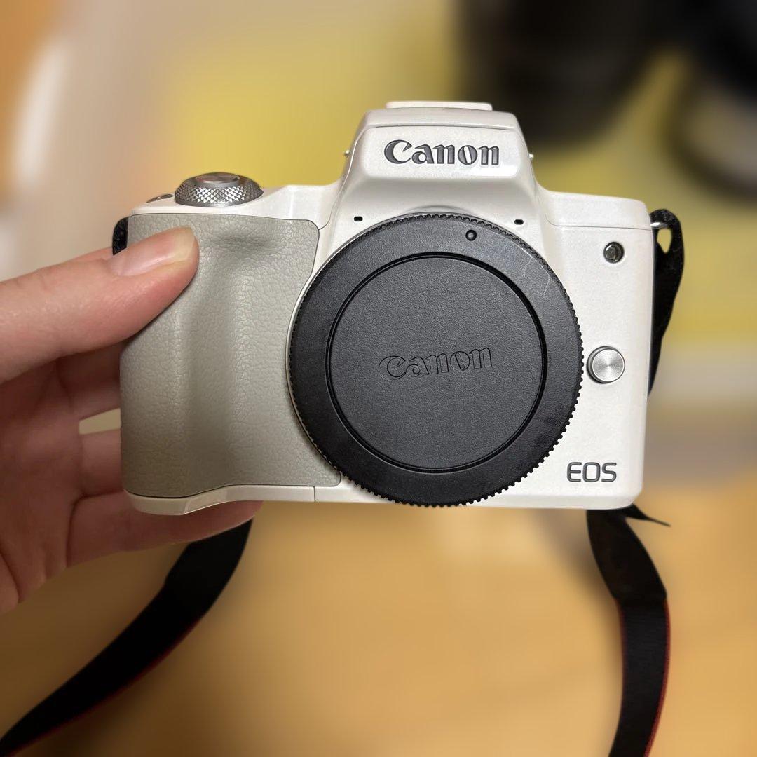 Canon EOSkissm本体•マウントアダプター•レンズ3点•充電器•カバー