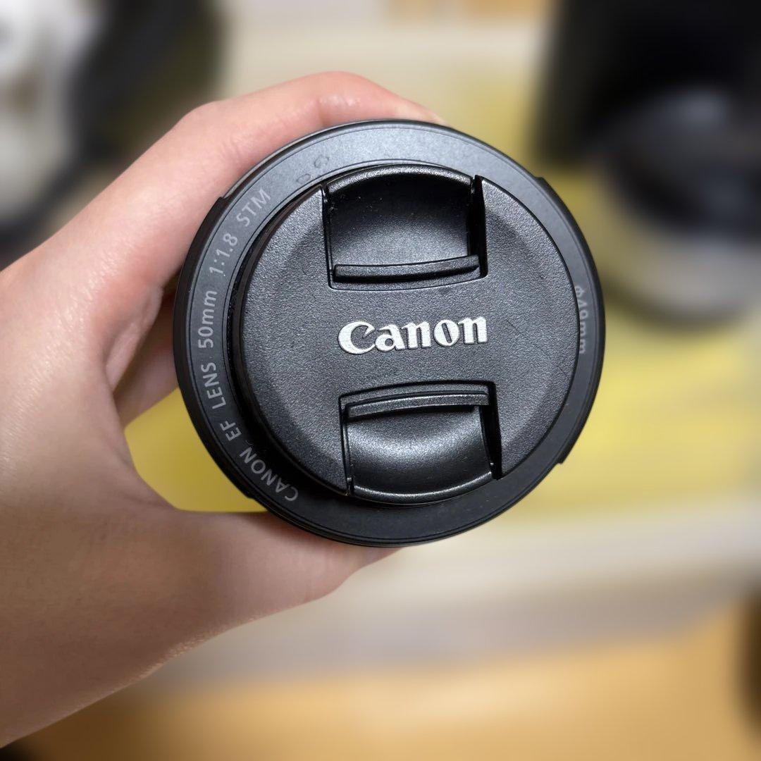 Canon EOSkissm本体•マウントアダプター•レンズ3点•充電器•カバー