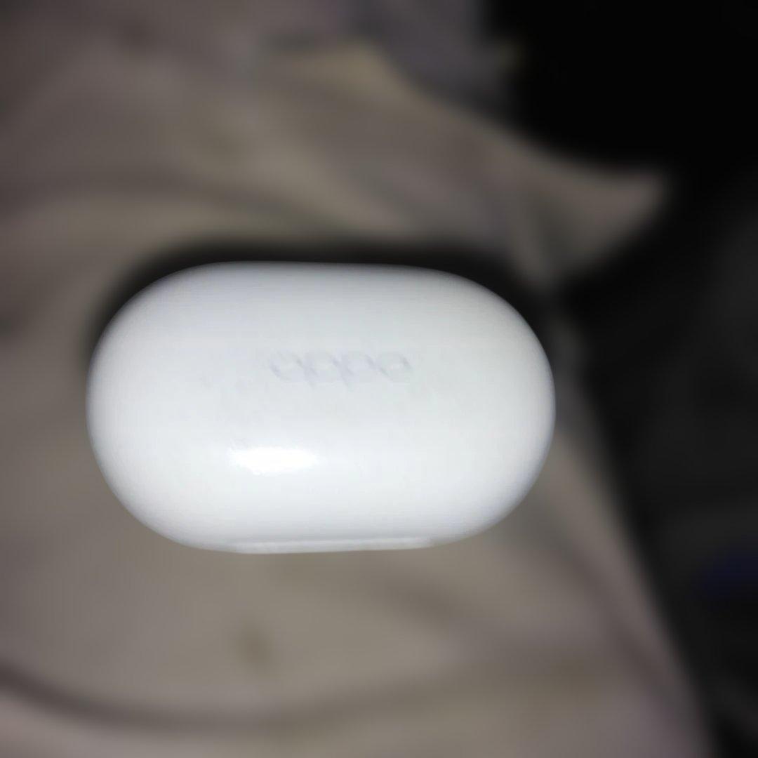 ゆんさん専用ページ　OPPO ワイヤレスイヤフォン ホワイト