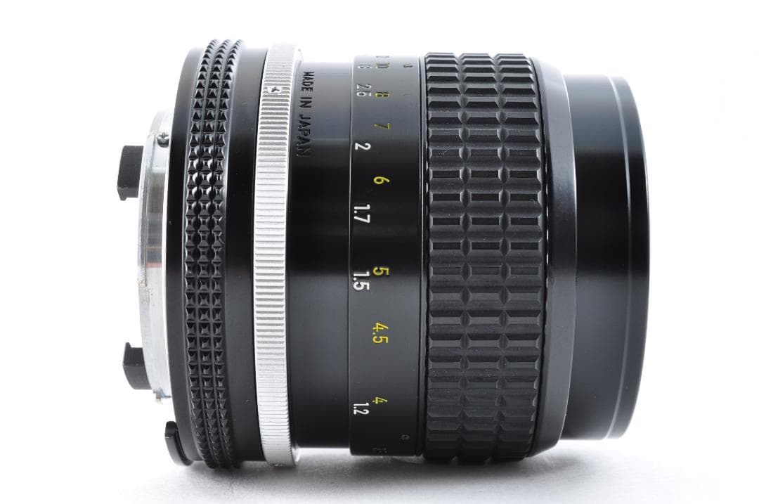 美品 試写写真有り Nikon Ai NIKKOR 85mm F/2 レンズ