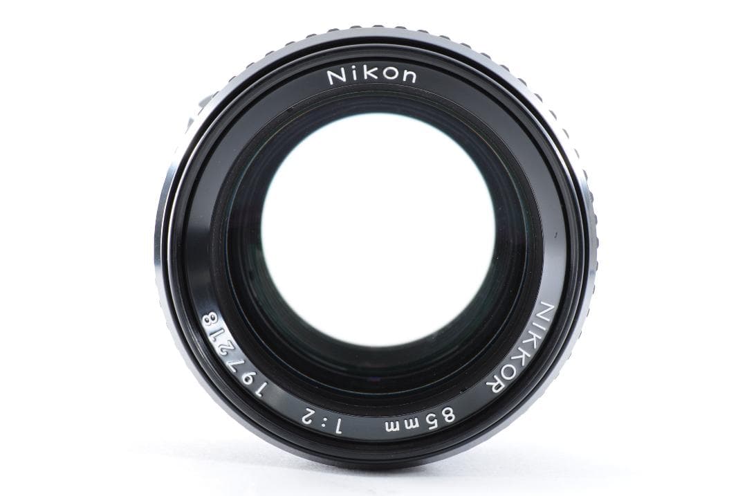 美品 試写写真有り Nikon Ai NIKKOR 85mm F/2 レンズ