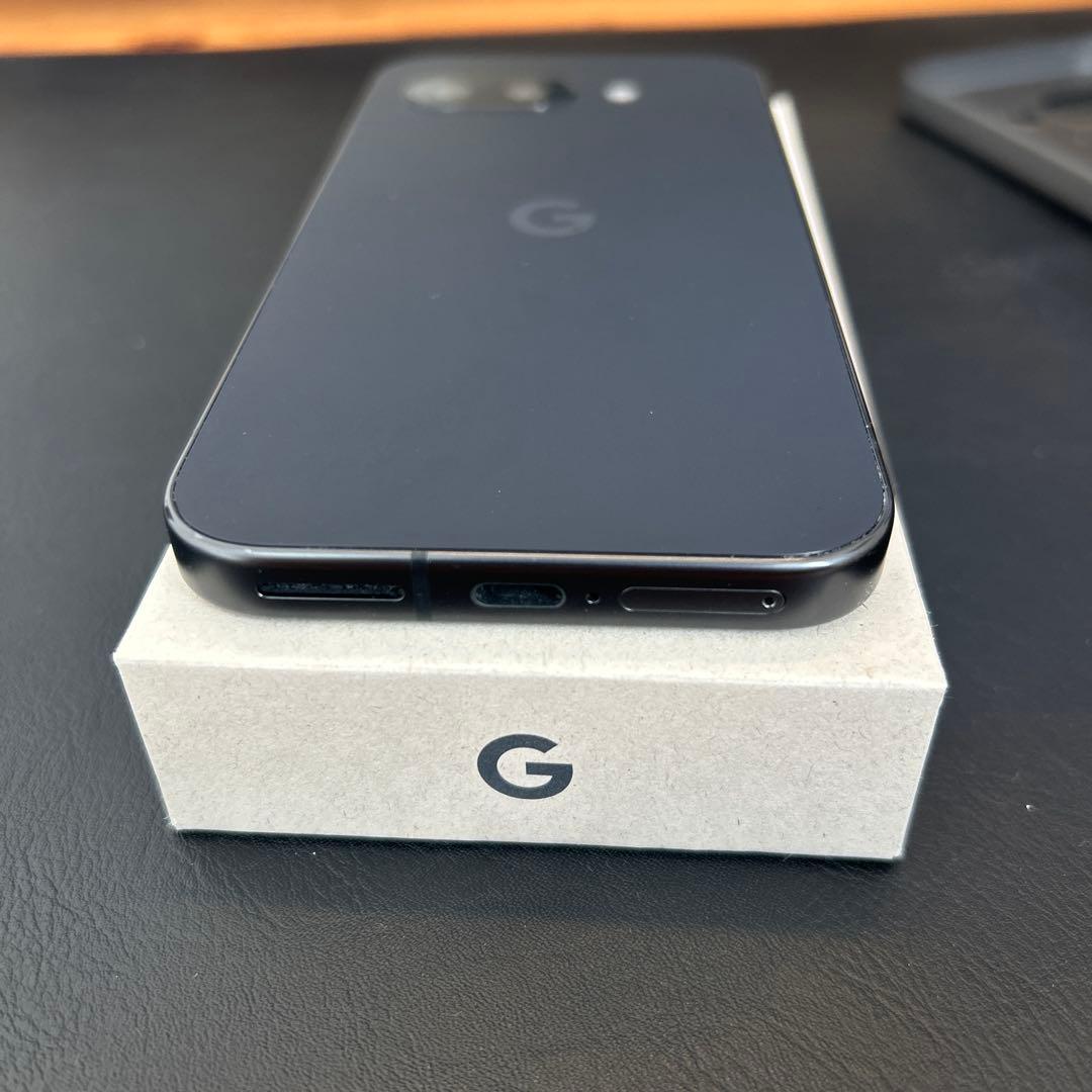【美品】Google Pixel 9a 黒 ブラック　ケース付き