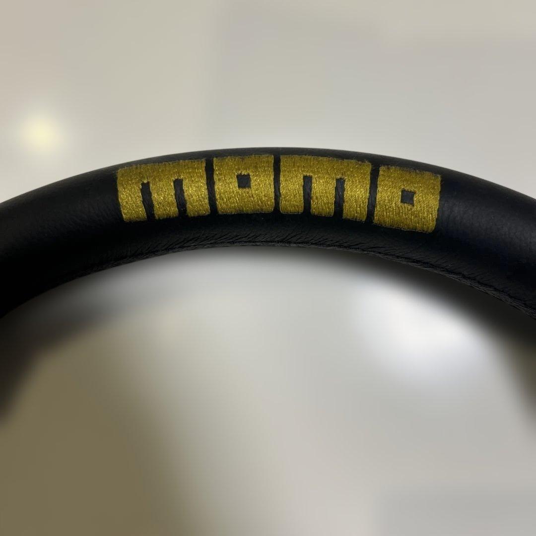 momo COMMANDO ステアリング