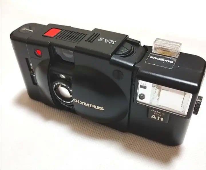 オリンパス Olympus XA2＋ A11 フラッシュ付 コンパクトカメラ
