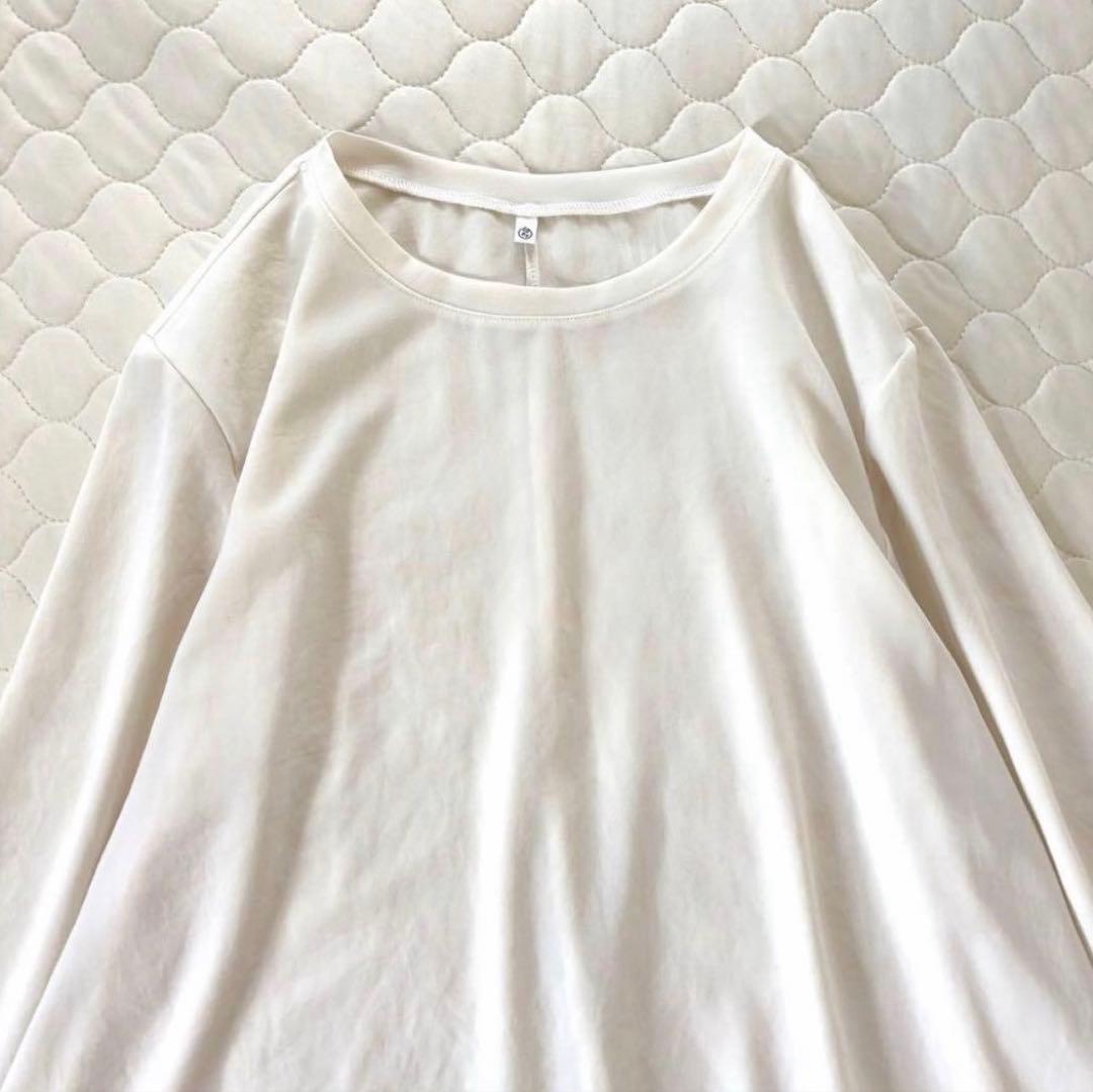 【美品】BEARDSLEY 後ろドレープTブラウス　アイボリー