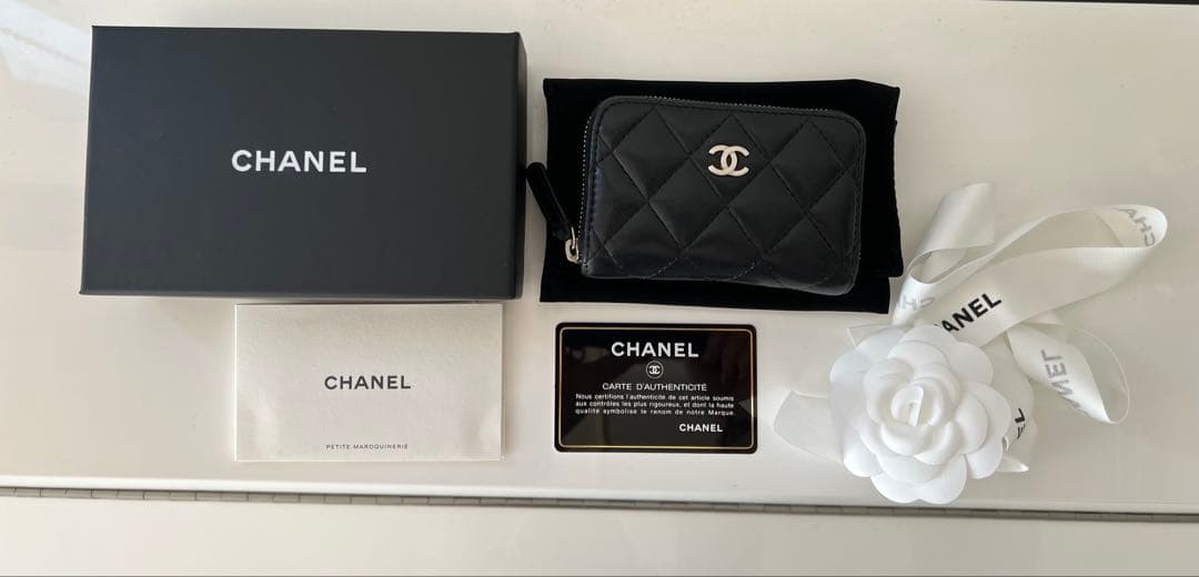 CHANEL マトラッセ　シルバー ケース