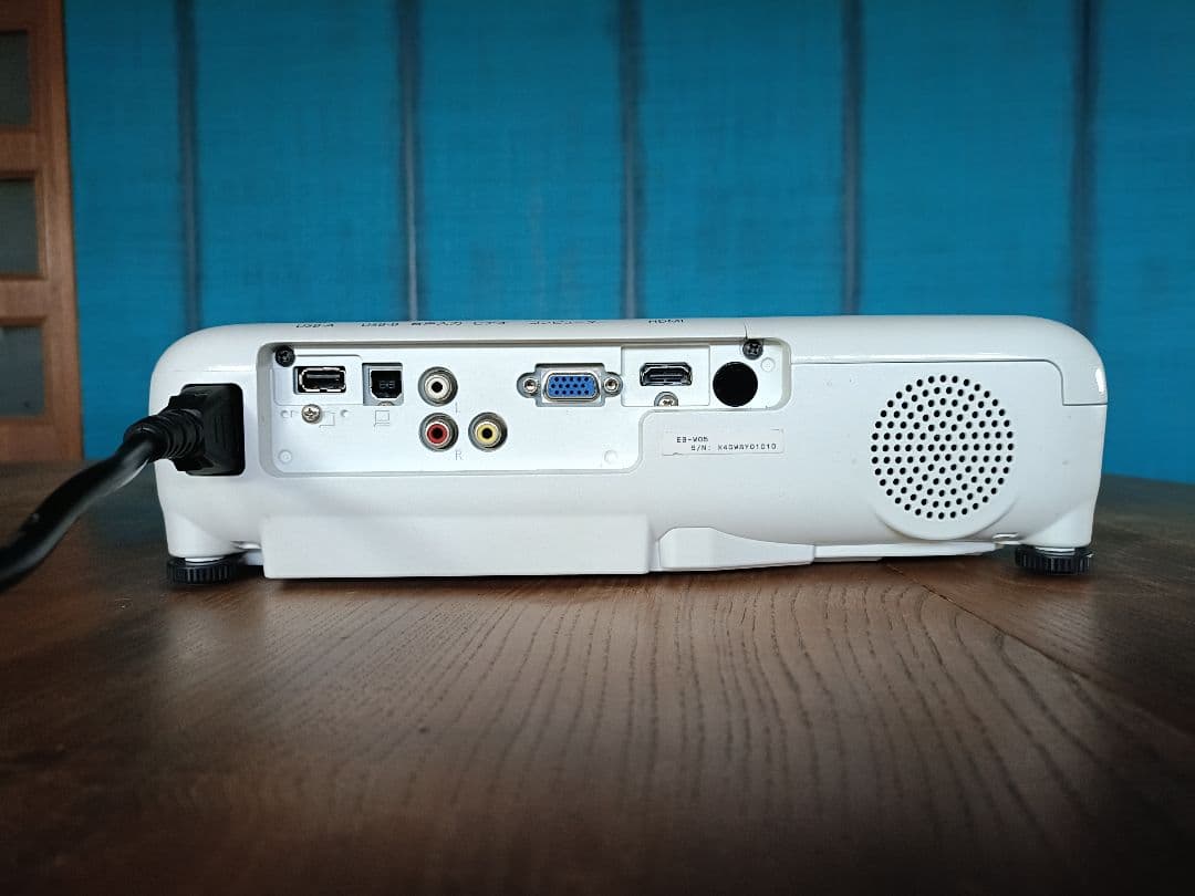 プロジェクター EPSON EB-W05