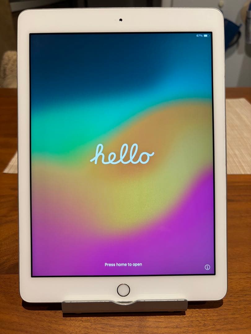 【美品】Apple iPad 第6世代Wi-Fiモデル 128GB シルバー