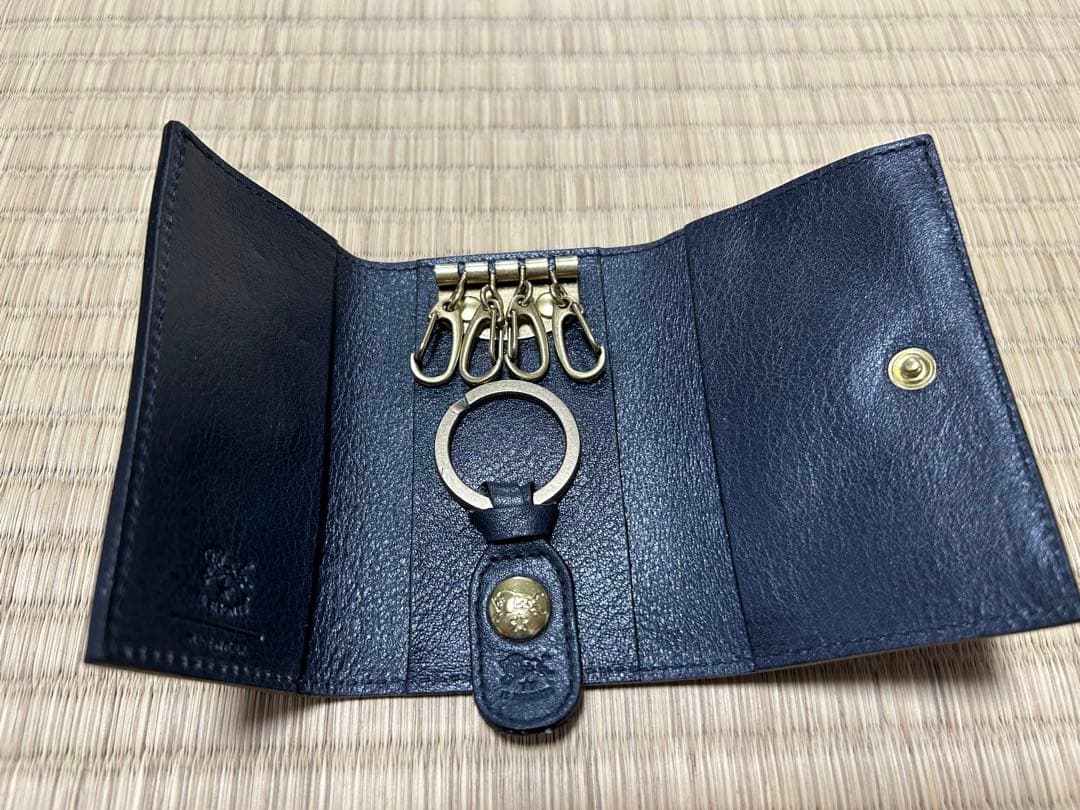 キーケースウォレット ネイビー / ILBISONTE